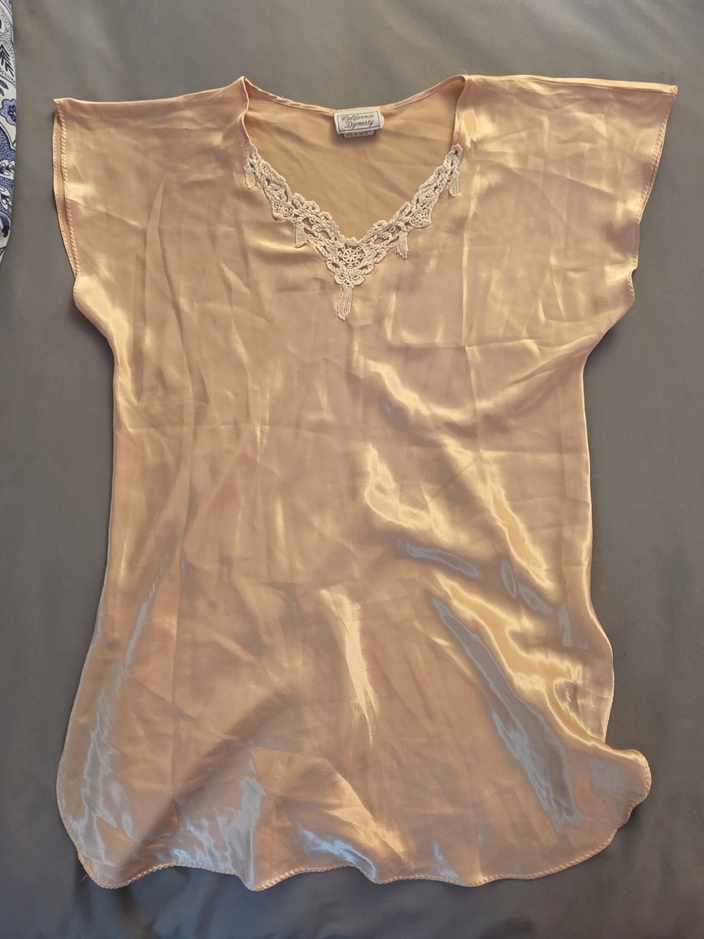 Lace-Trim Satin Sleep Top in Peach